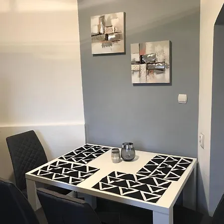 Gabor S Wi-fi Balkon Wiew Of Lake Balaton Apartament