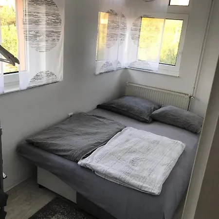 Gabor S Wi-fi Balkon Wiew Of Lake Balaton Vonyarcvashegy